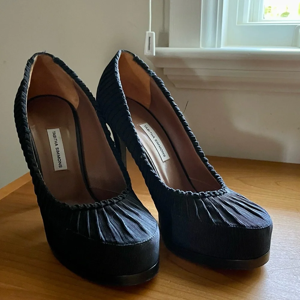 Tabitha Simmons Fabulous Platform Silk Pumps Stiletto Heels, sz 7.5/38